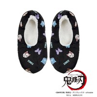 11月中旬より販売されるルームシューズ。