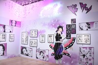 「『鬼滅の刃』吾峠呼世晴原画展」の様子。