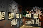 「『鬼滅の刃』吾峠呼世晴原画展」の様子。