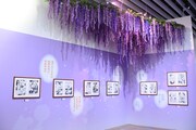 「『鬼滅の刃』吾峠呼世晴原画展」の様子。