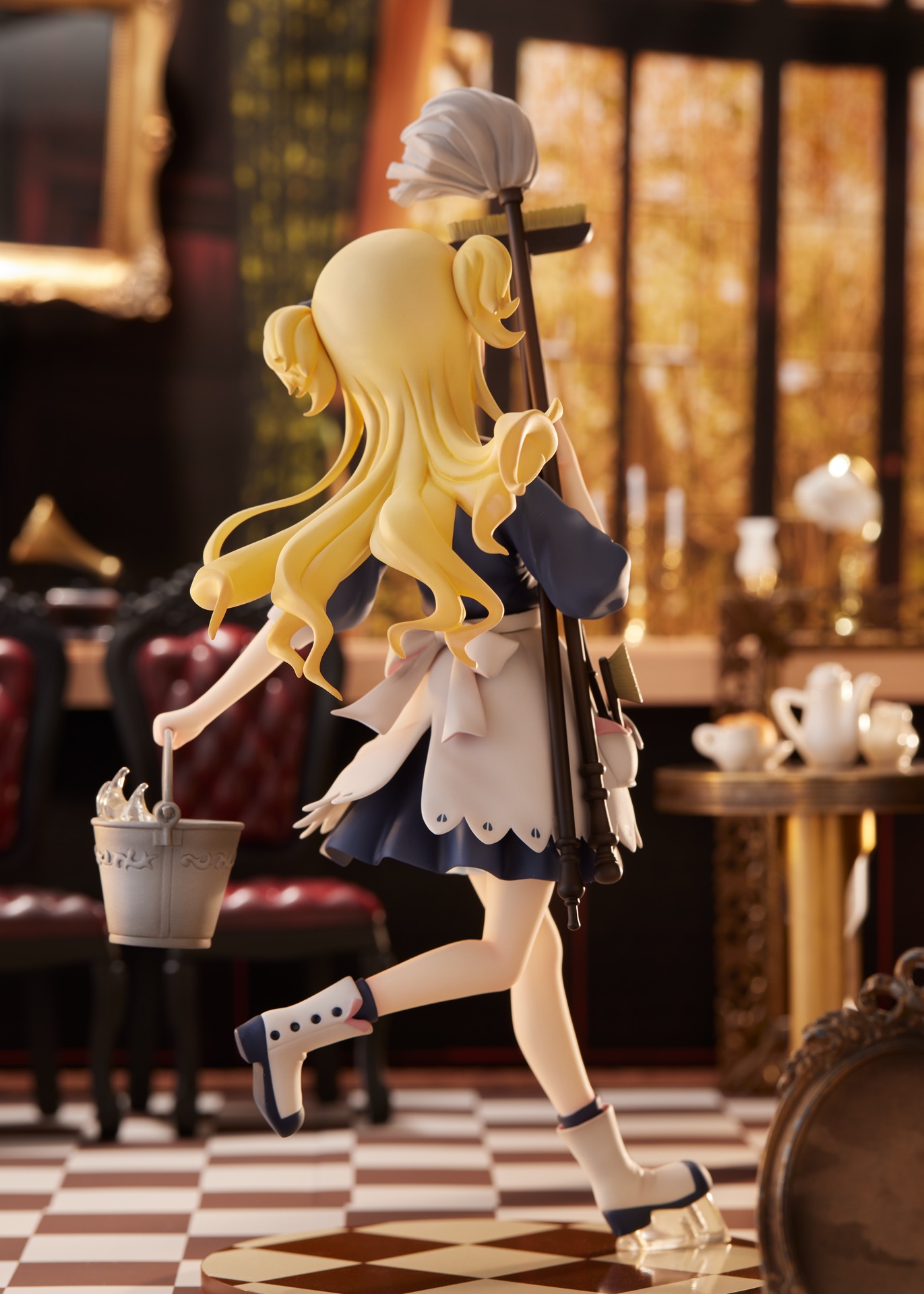 エミリコのフィギュア。