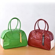 左から「ハイキュー!! オリジナルスポーツバッグ『山口忠モデル』」「ハイキュー!! オリジナルスポーツバッグ『月島蛍モデル』」