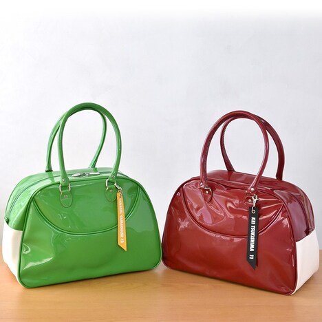 左から「ハイキュー!! オリジナルスポーツバッグ『山口忠モデル』」「ハイキュー!! オリジナルスポーツバッグ『月島蛍モデル』」