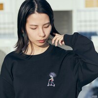 「オッドタクシー 刺繍スウェット」着用イメージ