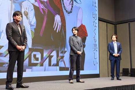 左から上松範康、RUCCA、サイバーエージェントの田中宏幸氏。