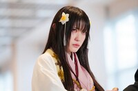 映画「文豪ストレイドッグス BEAST」より、桑江咲菜扮する泉鏡花。