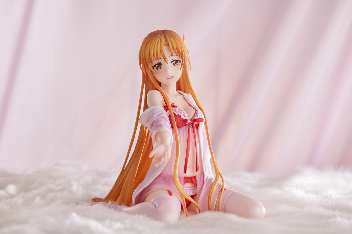 「アスナ ルームウェアVer. 1/7スケールフィギュア」に「『微笑み顔』パーツ」を付けた姿。