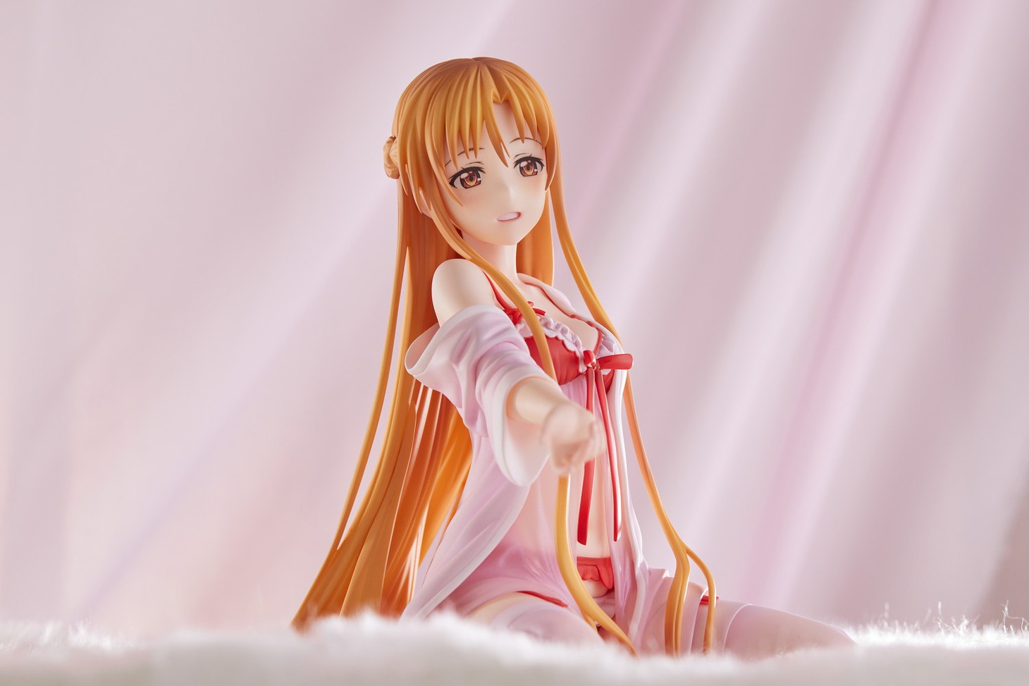 「アスナ ルームウェアVer. 1/7スケールフィギュア」に「『微笑み顔』パーツ」を付けた姿。