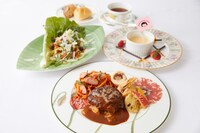 横浜ロイヤルパークホテルで提供される「ちびまる子ちゃん×横浜ロイヤルパークホテル」。