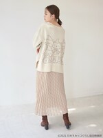 「すみっコぐらしニットプルオーバー」着用イメージ