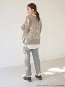 「すみっコぐらしニットプルオーバー」着用イメージ