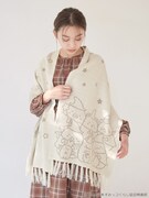 「すみっコぐらしニットストール」使用イメージ