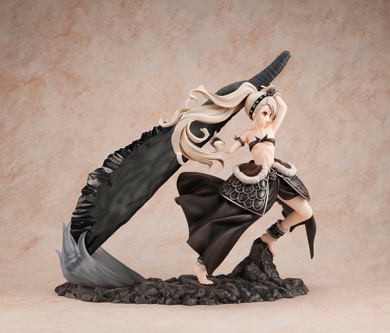 「イリヤスフィール＜夢幻召喚：バーサーカー＞ 1/7スケールフィギュア」