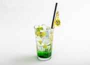 「＜ディアソムニア寮＞ キウイ入りエルダーフラワーソーダ」