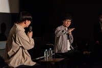 左から大河内一楼、吉浦康裕監督。