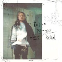 「東京リベンジャーズ」とKANGOLのコラボレーションモデル着用イメージ。