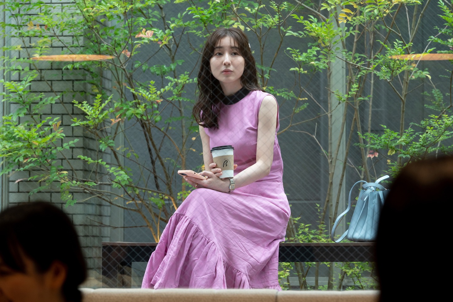 「ずっと独身でいるつもり？」場面写真