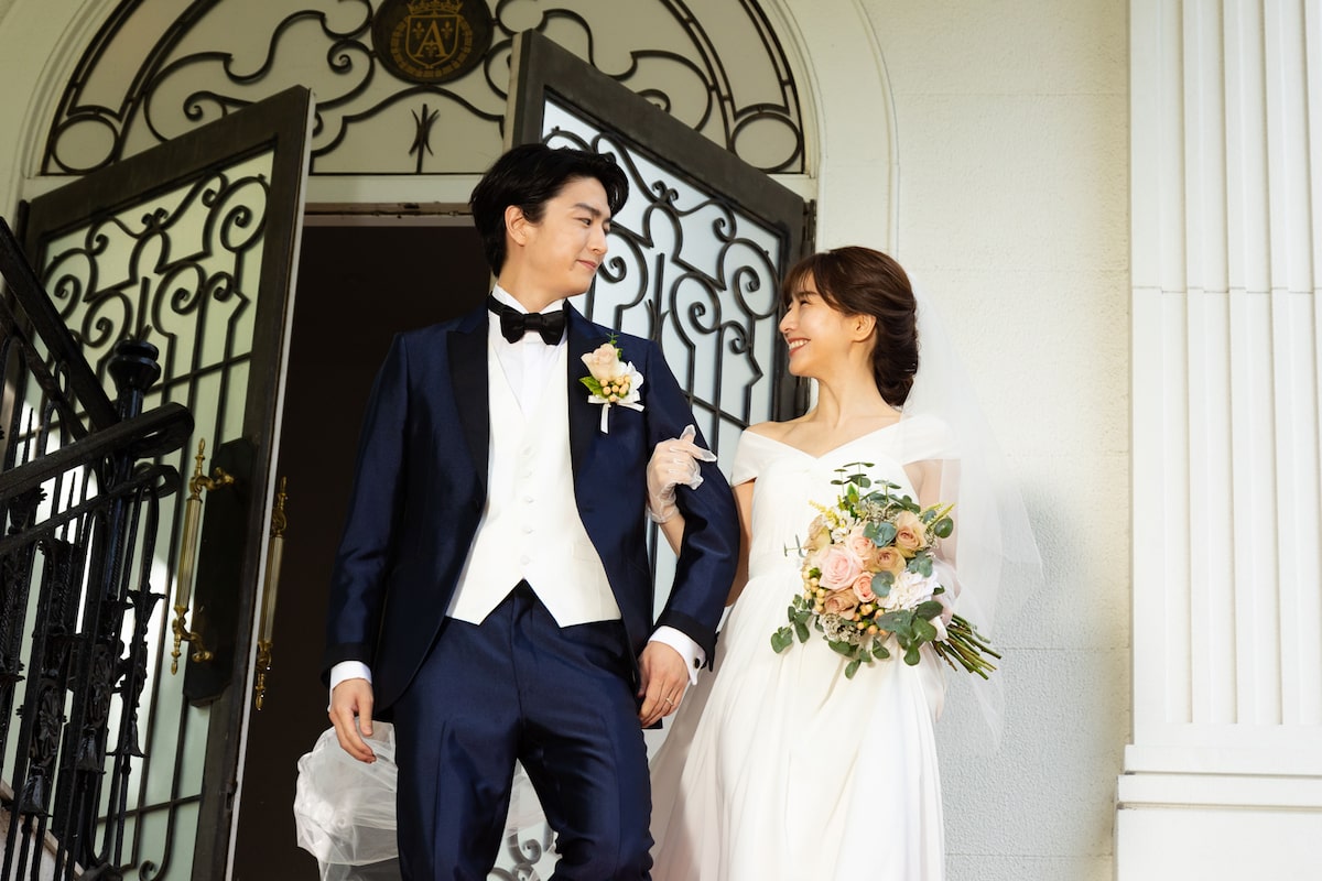 ずっ独 田中みな実6パターンのファッション披露 ジーンズだったりドレスだったり コミックナタリー