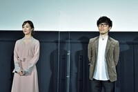 左から咲妃みゆ、吉浦康裕監督。