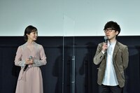 左から咲妃みゆ、吉浦康裕監督。