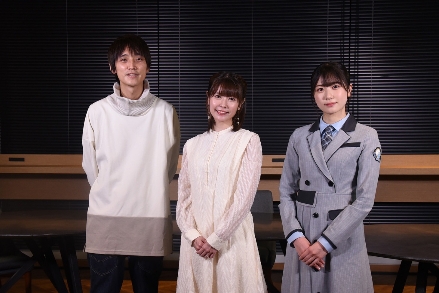 劇場アニメ「DEEMO サクラノオト -あなたの奏でた音が、今も響く-」生配信イベントより、左から吉田尚記アナウンサー、竹達彩奈、丹生明里（日向坂46）。