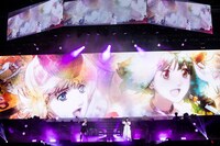11月10日に千葉・幕張イベントホールで開催された「SANKYO presents マクロスF ギャラクシーライブ 2021［リベンジ］～まだまだふたりはこれから！私たちの歌を聴け!!～」より。
