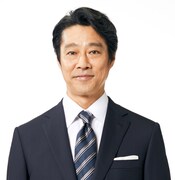 堤真一演じる新島圭介。(c)TBS