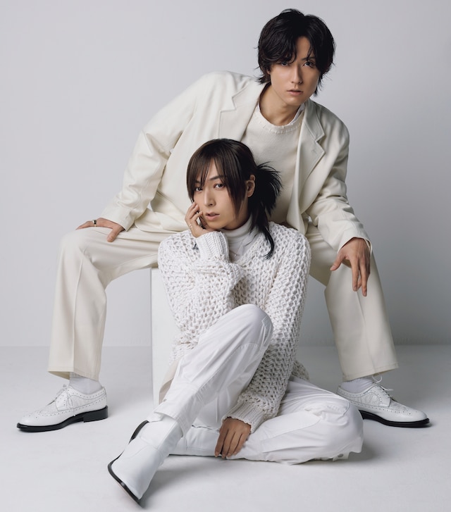 手前から蒼井翔太、増田俊樹。