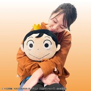 「PCクッション 王様ランキング ボッジ」クッションの使用イメージ。