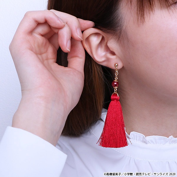 「半妖の夜叉姫 タッセルイヤリング」の使用イメージ。