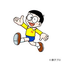 「ドラえもん みらいのとびら」に登場する「ドラえもん」の野比のび太。