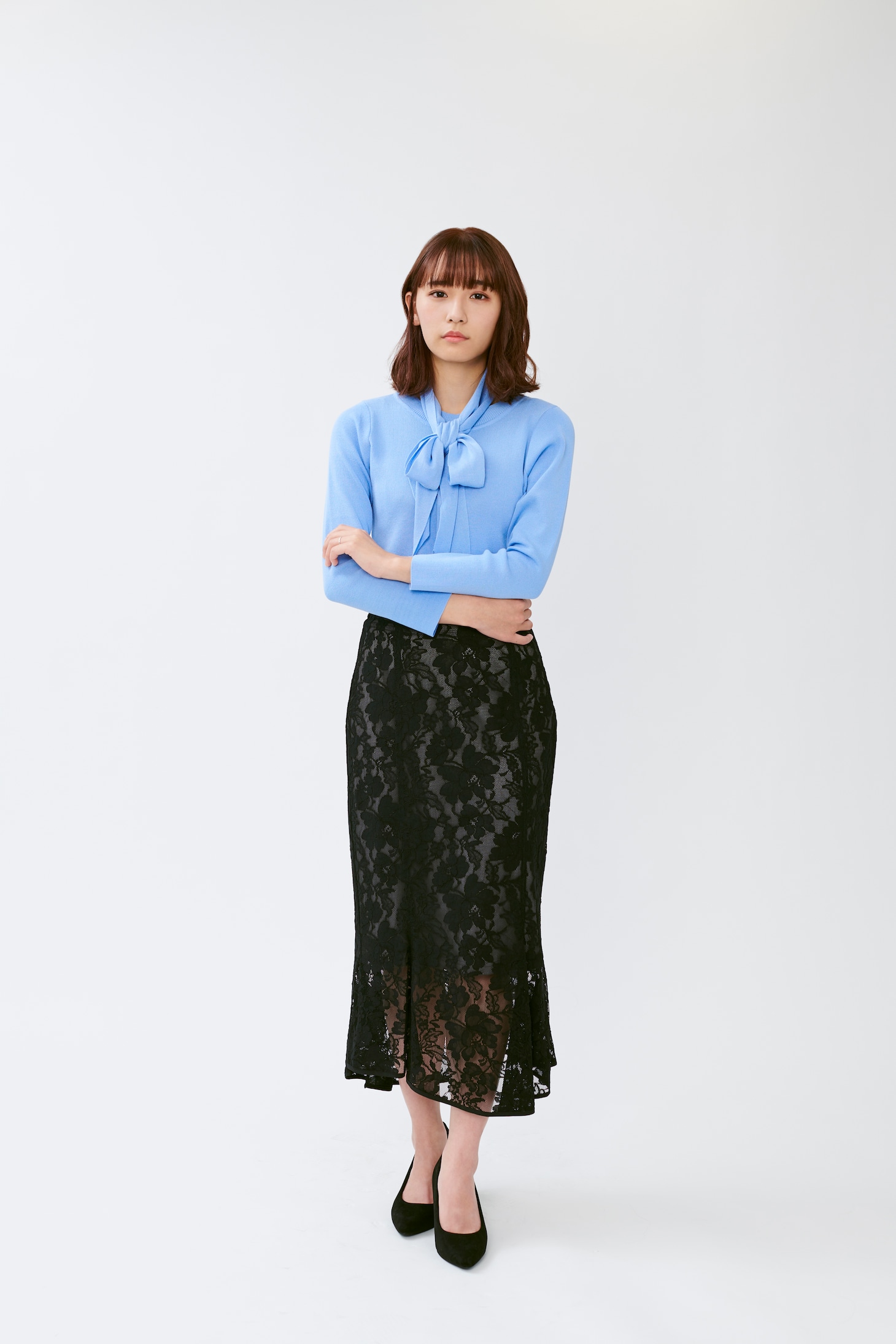 浅川梨奈扮する伊達まどか。(c)ABC