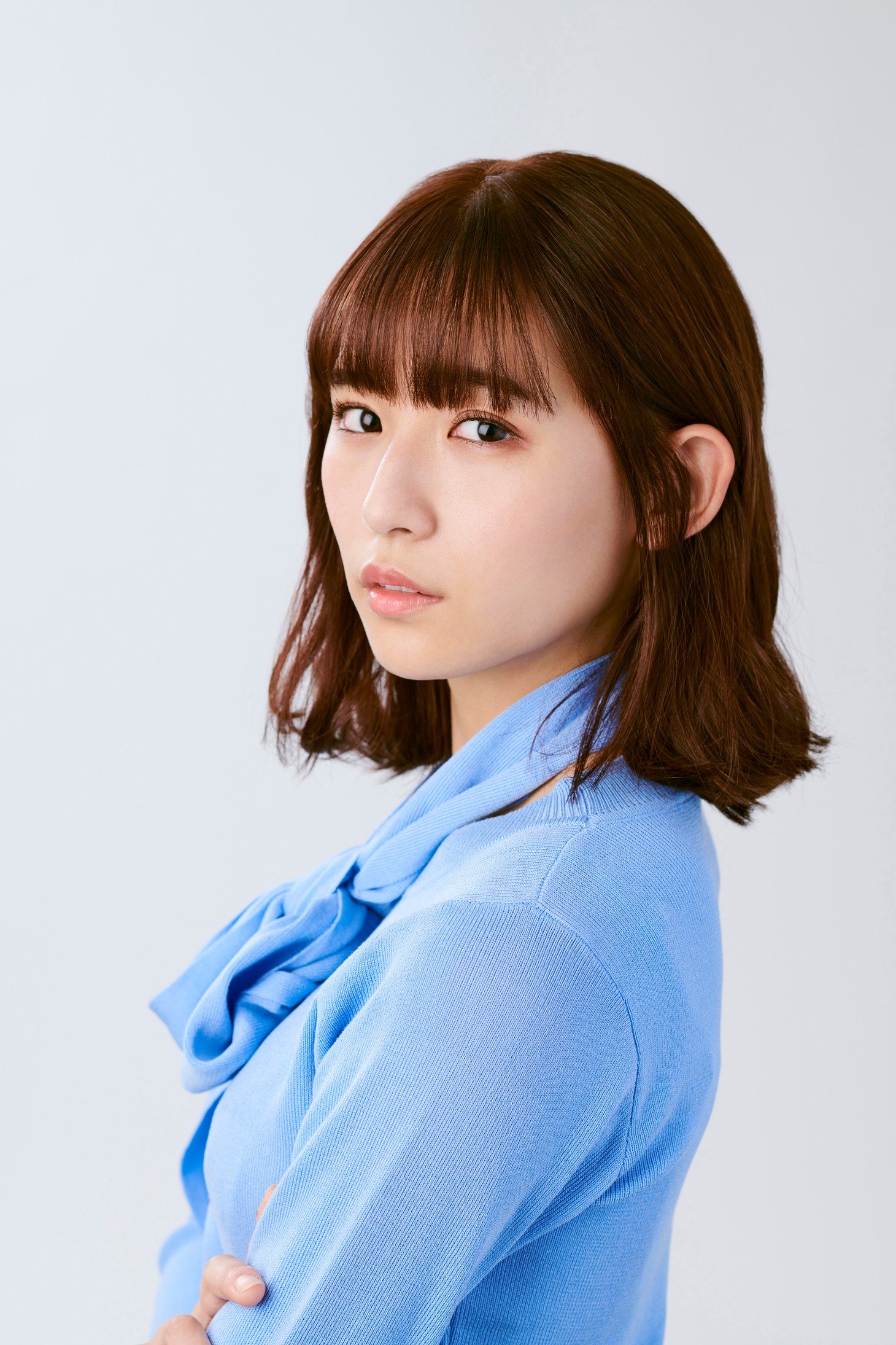 浅川梨奈扮する伊達まどか。(c)ABC