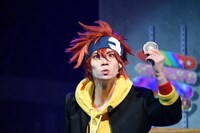 木津つばさ演じる暦。