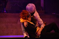 手前から木津つばさ演じる暦、滝澤諒演じるランガ。