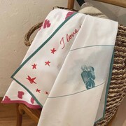 「愛してるぜベイベ★★」をモチーフにしたバンダナ。 (c)槙ようこ／集英社