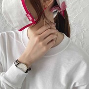 りぼんをモチーフにしたマスクの着用イメージ。