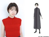 左から杉山里穂、バッキンガム。