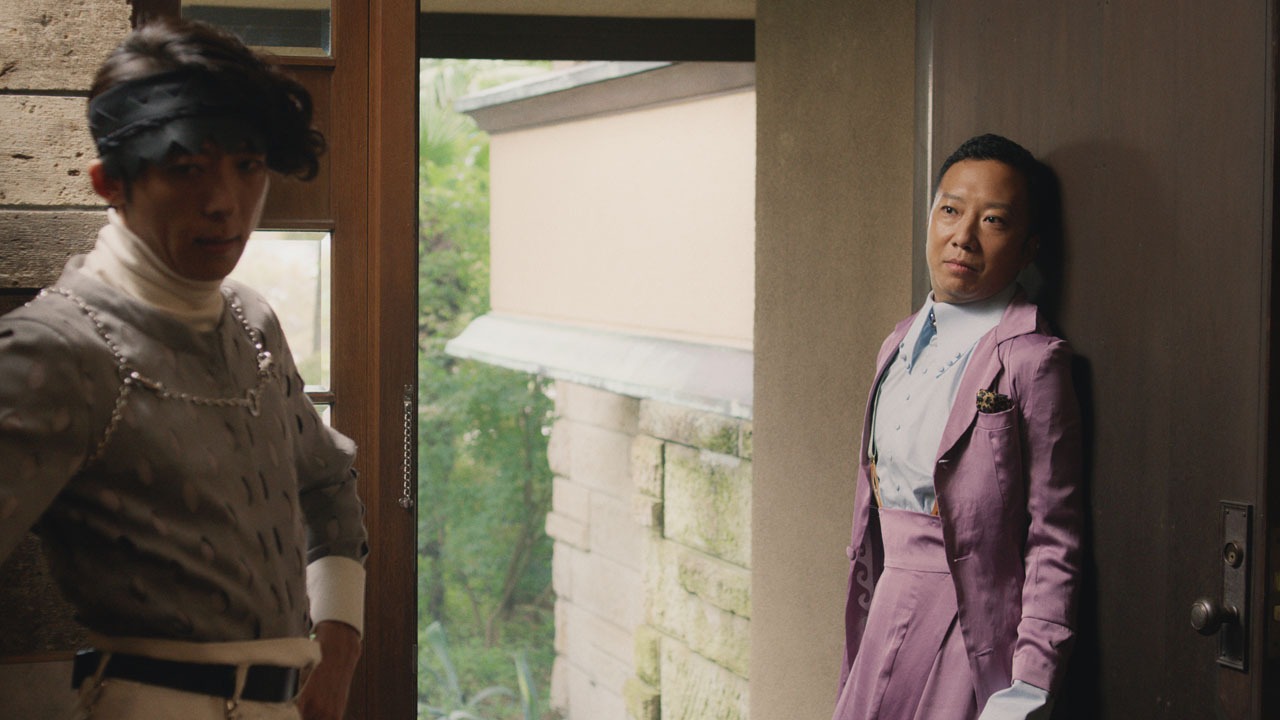第5話「背中の正面」の場面写真。