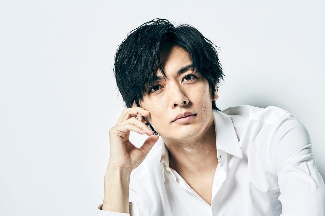 舞台「BASARA」の演出を務め、揚羽役をWキャストで演じる久保田悠来。