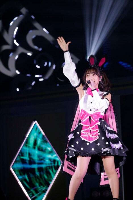 香田澄あまり役の飯田里穂。