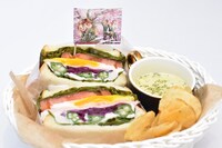 「かるた部サンドイッチバスケット」