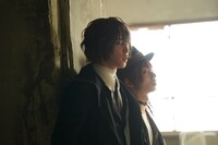映画「文豪ストレイドッグス BEAST」の新規場面カット。