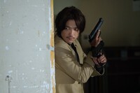 映画「文豪ストレイドッグス BEAST」の場面カット。