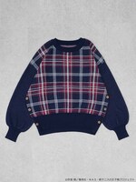 青学をモチーフにしたニットプルオーバー。