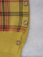 立海をモチーフにしたニットプルオーバー。