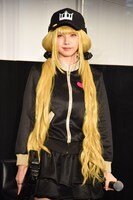 有栖川さおりに扮したえなこ。