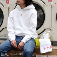 「映像研には手を出すな！ 音曲浴場パーカー」着用イメージ。