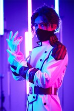 唐橋充演じる処刑課師匠。