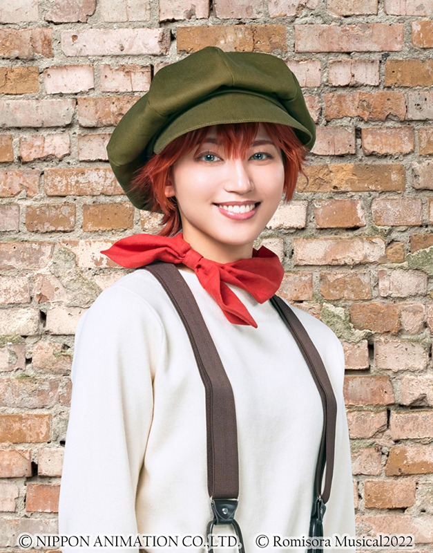七木奏音扮するニキータ。